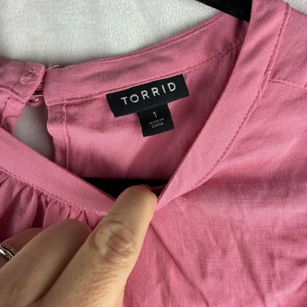 Torrid Sleeveless Ruffled Blouse Women's 1X Pink High Neck Stretch 2023 NWOT